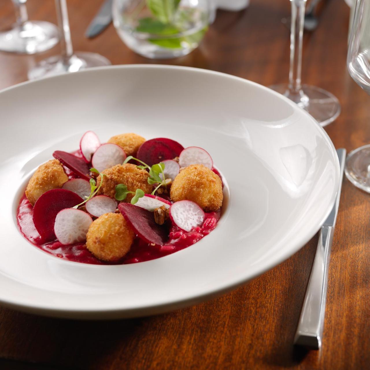 Aghadoe Heights Hotel & Spa Fossa Exterior foto A beetroot and goat's cheese salad